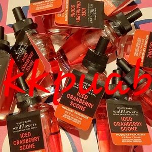 Bath & Body Works Iced Cranberry Scone Wallflower Refill x 6